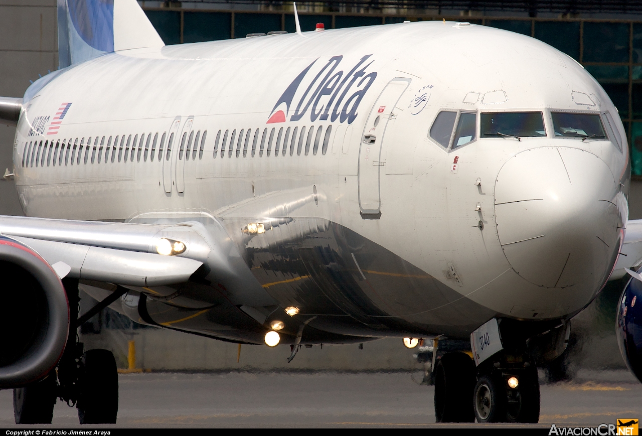 N3740C - Boeing 737-832 - Delta Air Lines