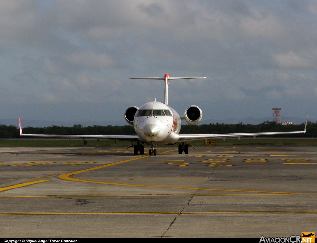 XA-UFD - Bombardier CRJ-200LR - ALMA de México