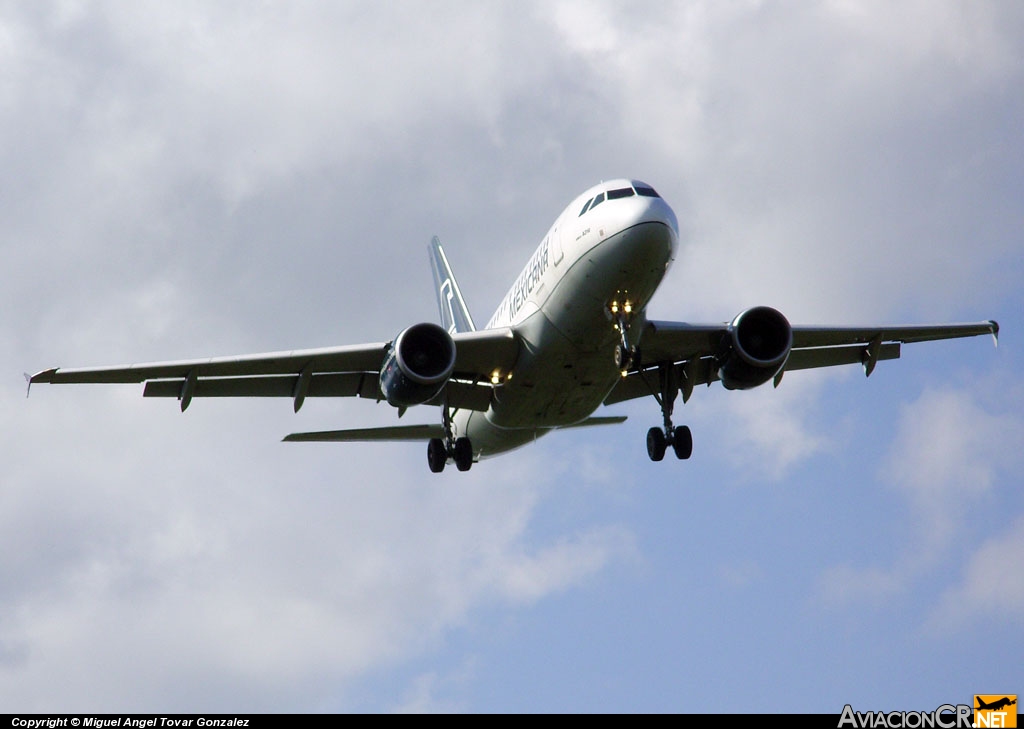 XA-UBZ - Airbus A318-111 - Mexicana