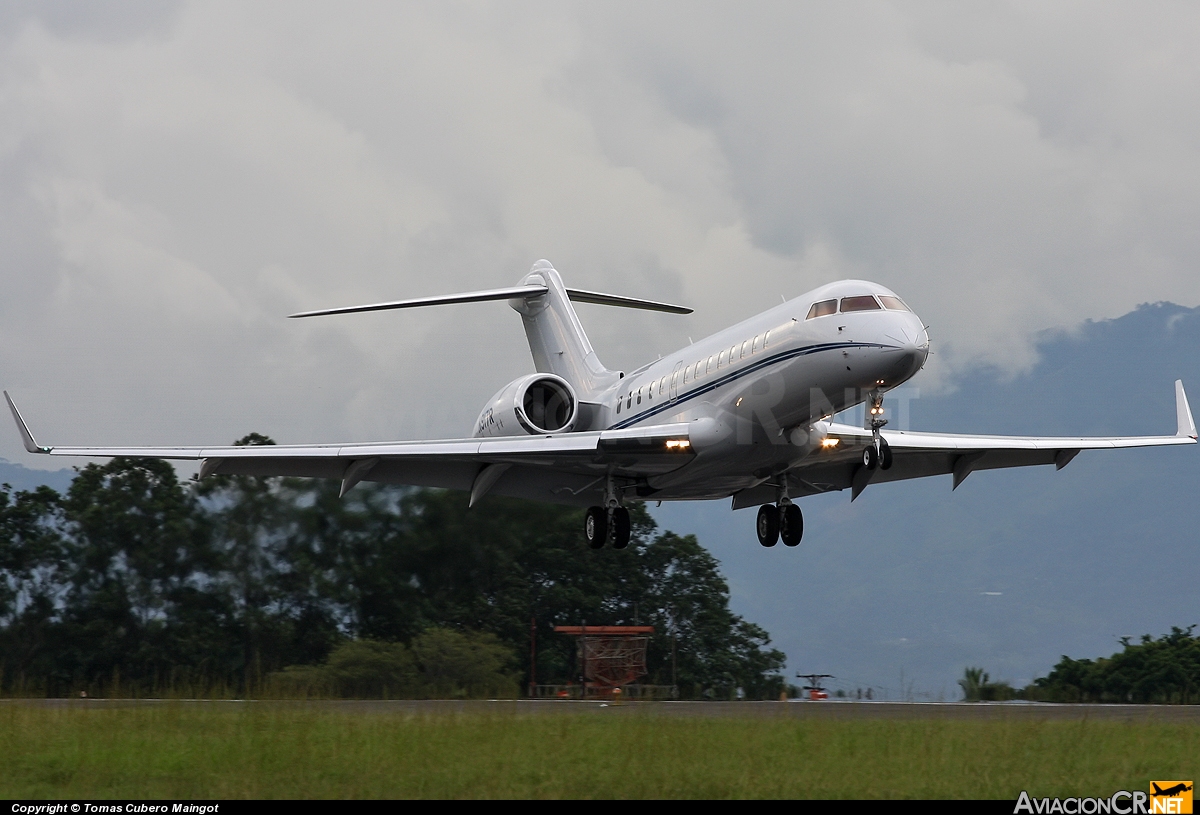 N917R - Bombardier BD-700-1A10 Global Express - Privado