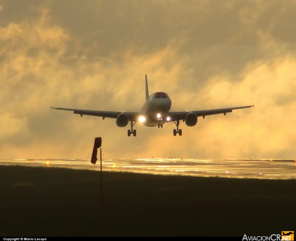 N492TA - Airbus A320-233 - TACA