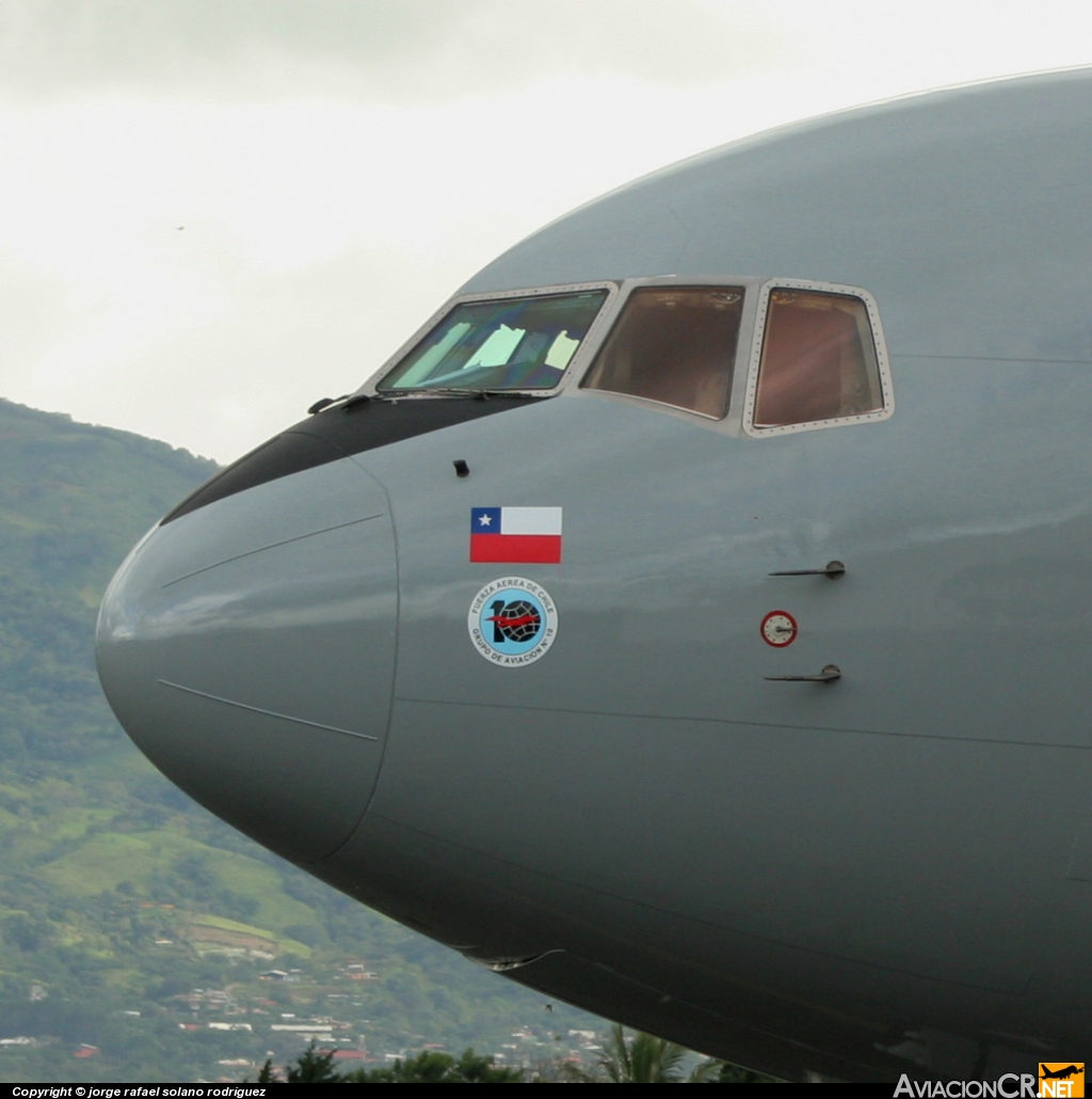 985 - Boeing 767-3Y0/ER - Fuerza Aerea de Chile