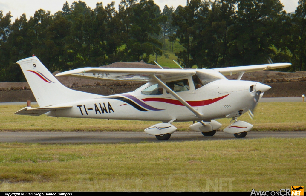 TI-AWA - Cessna 182 - AENSA