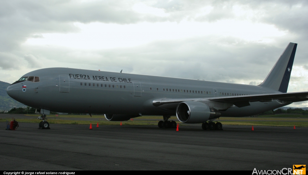 985 - Boeing 767-3Y0/ER - Fuerza Aerea de Chile