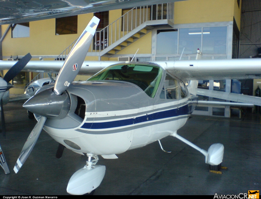 TI-AGO - Cessna 177B Cardinal - ECDEA - Escuela Costarricense de Aviación