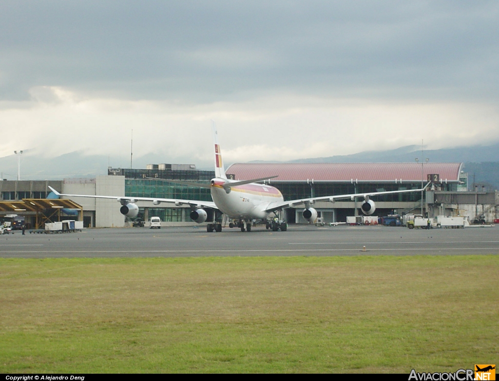 EC-HQN - Airbus A340-313X - Iberia