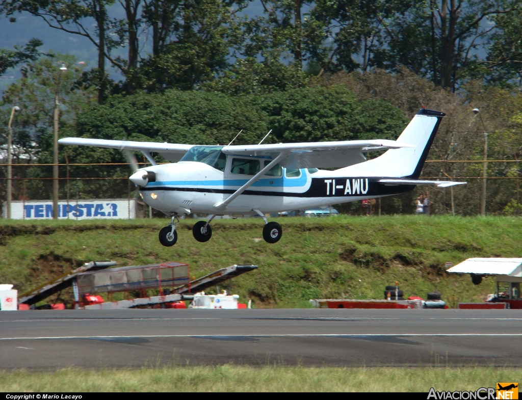TI-AWU - Cessna U206F Stationair - Privado