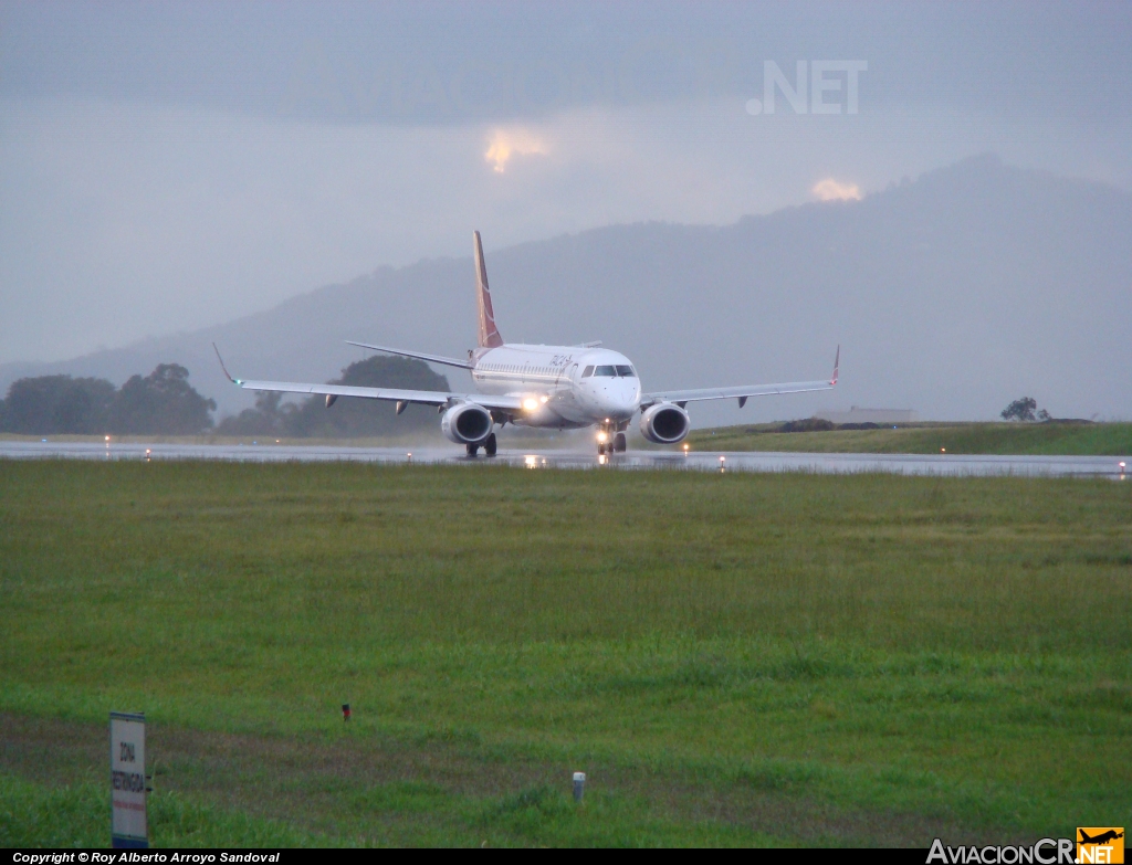 TI-BCF - Embraer 190-100IGW - TACA International Airlines