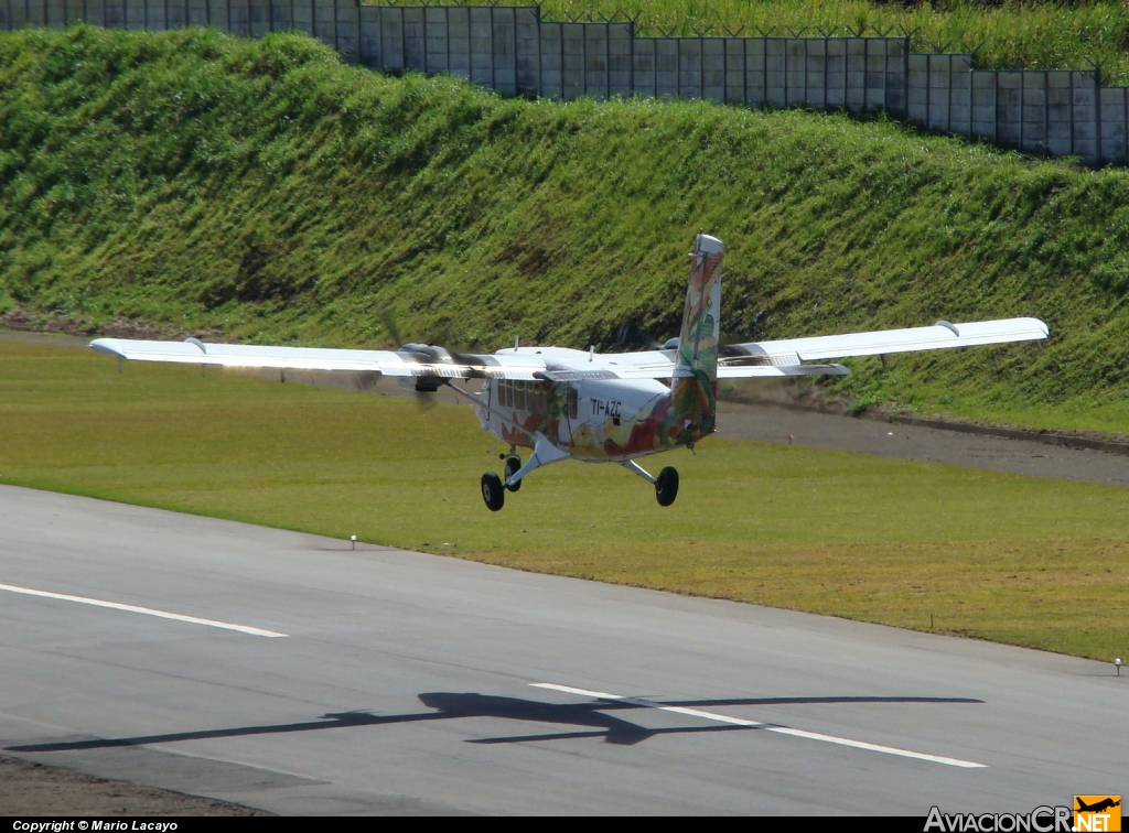 TI-AZC - De Havilland Canada DHC-6-300 Twin Otter - Nature Air