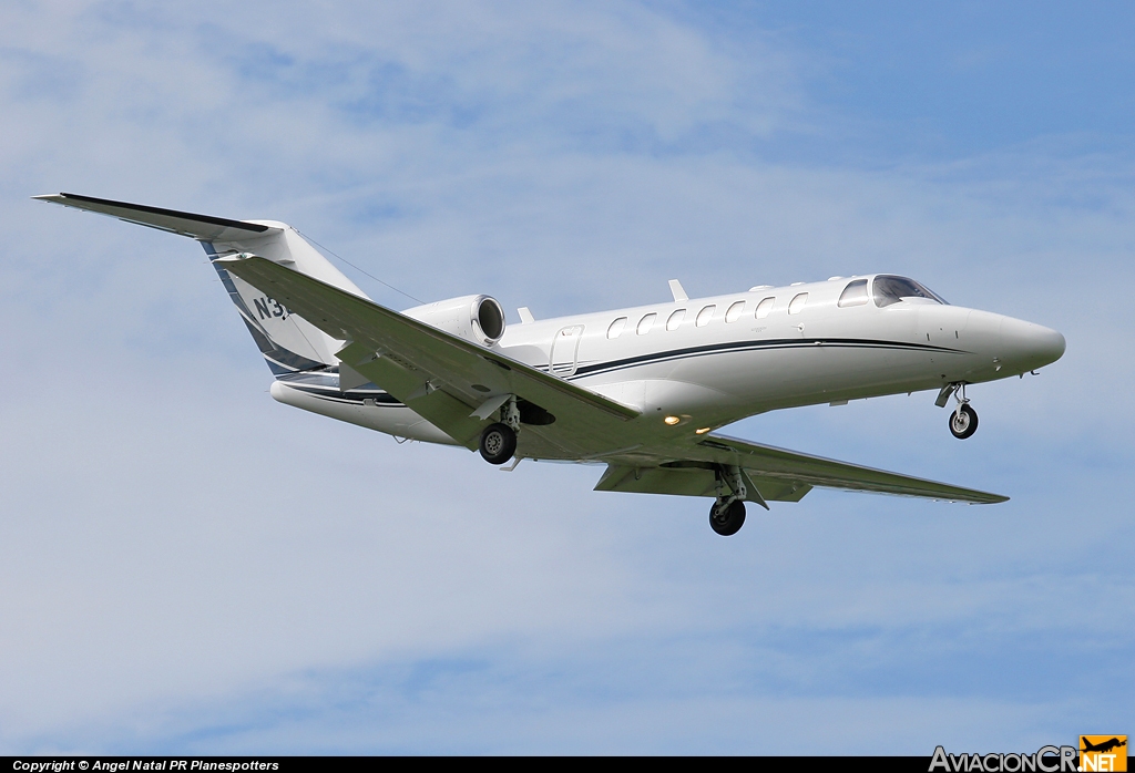 N303CJ - Cessna 525B CitationJet 3 - Privado