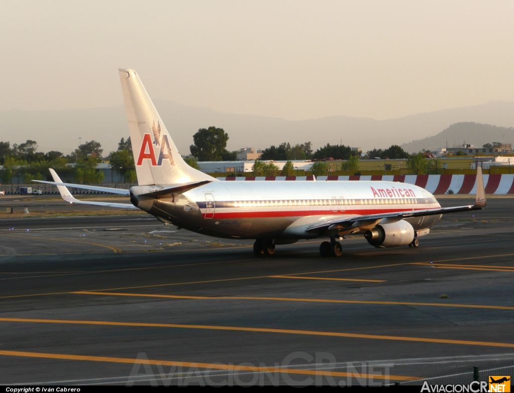 N942AN - Boeing 737-823 - American Airlines
