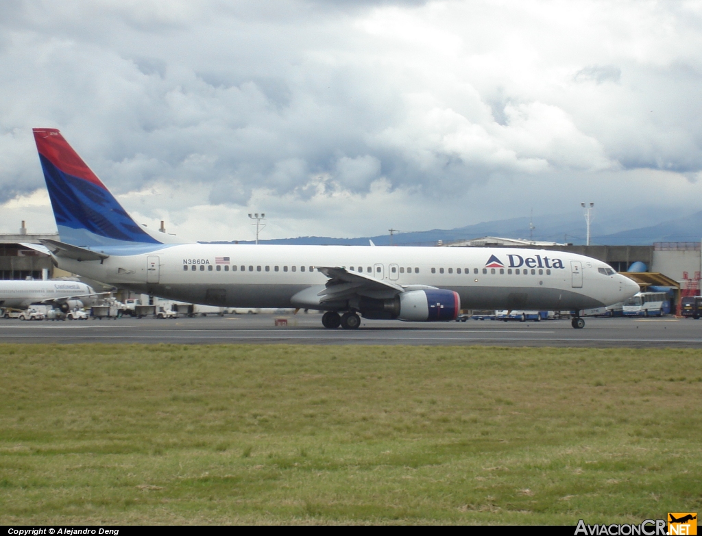 N386DA - Boeing 737-832 - Delta Air Lines