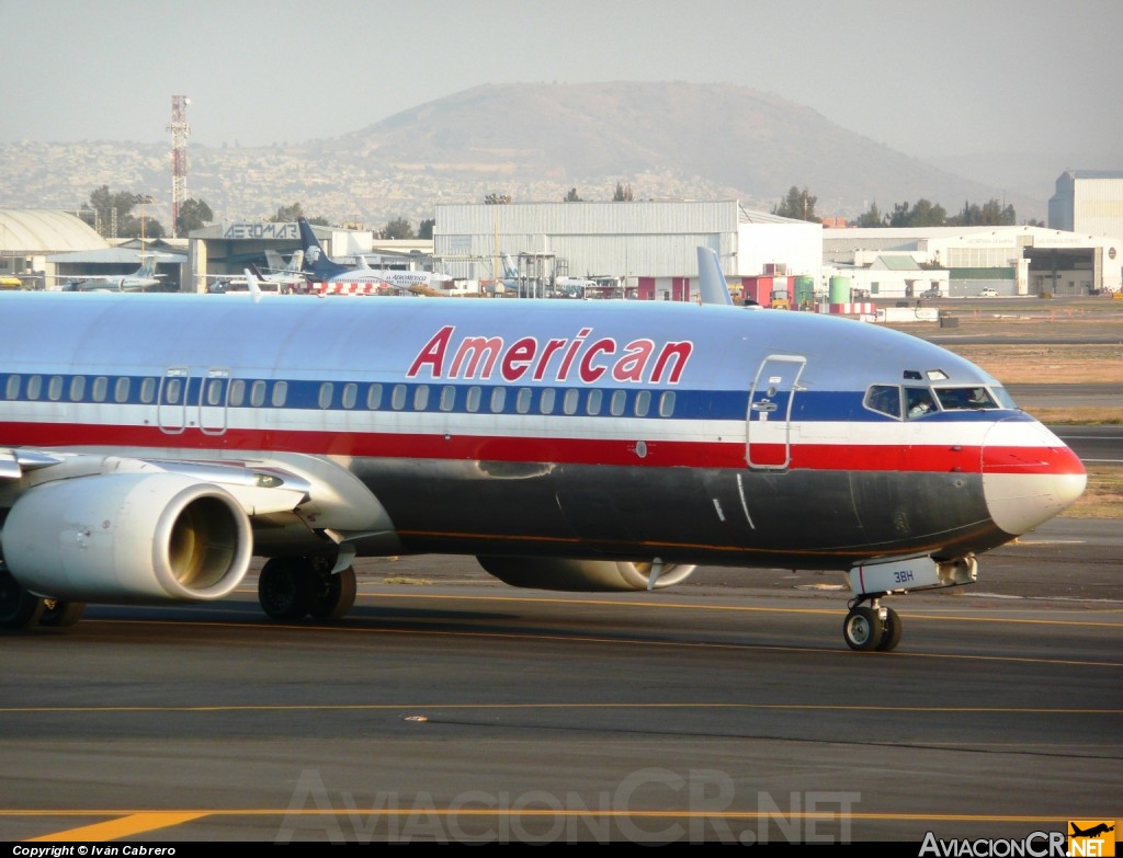 N942AN - Boeing 737-800 - American Airlines