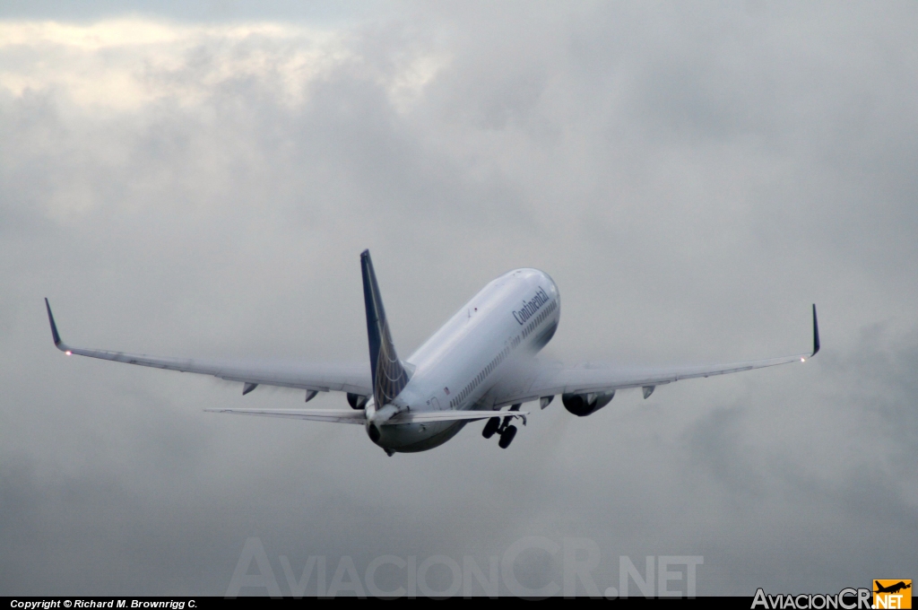 N37427 - Boeing 737-924/ER - Continental Airlines