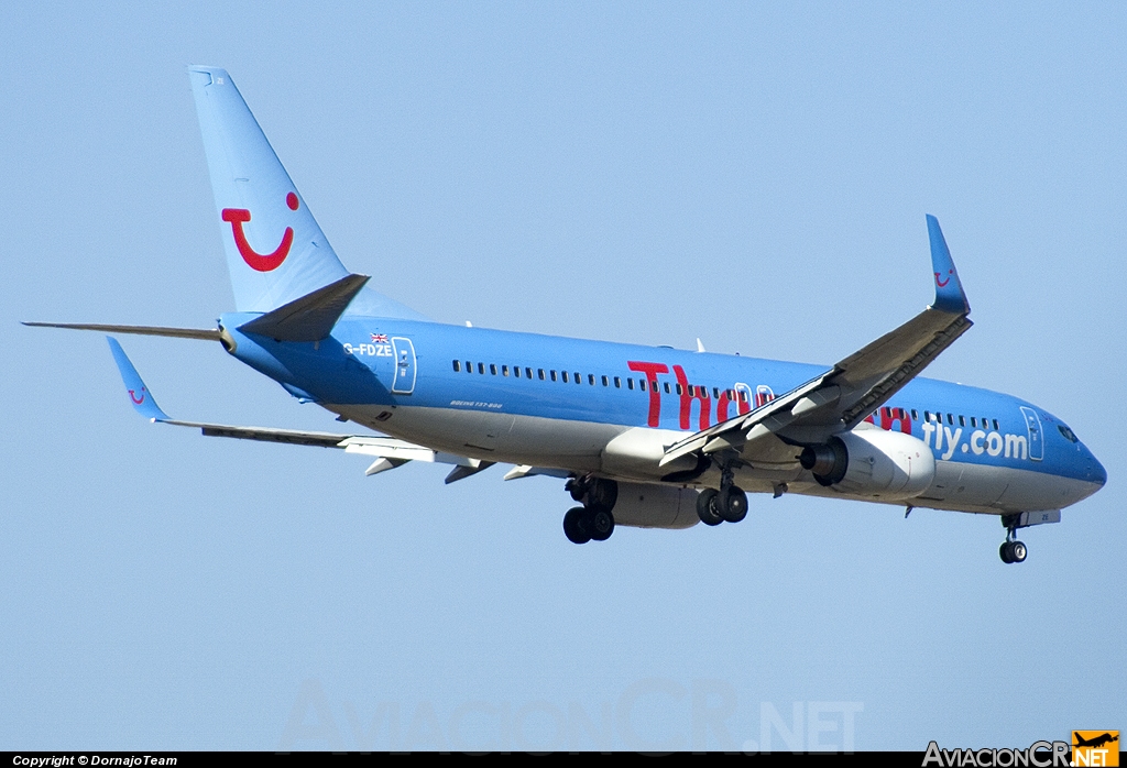 G-FDZE - Boeing 737-8K5 - Thomsonfly