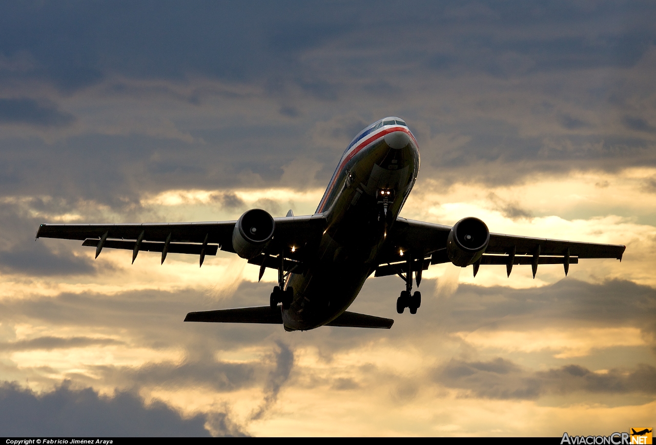 N91050 - Airbus A300B4-605R - American Airlines