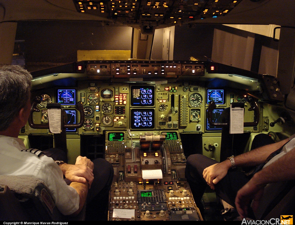 N176AA - Boeing 757-223 - American Airlines