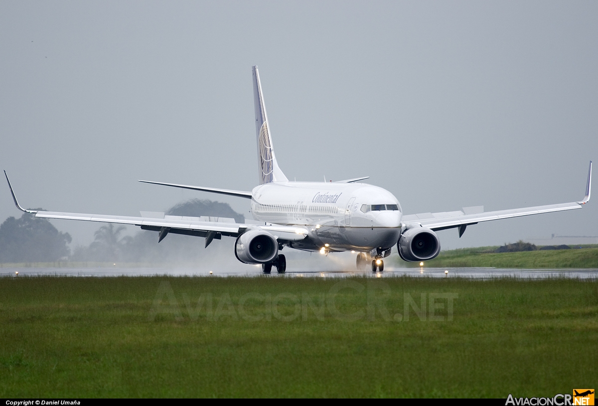 N76514 - Boeing 737-824 - United Airlines