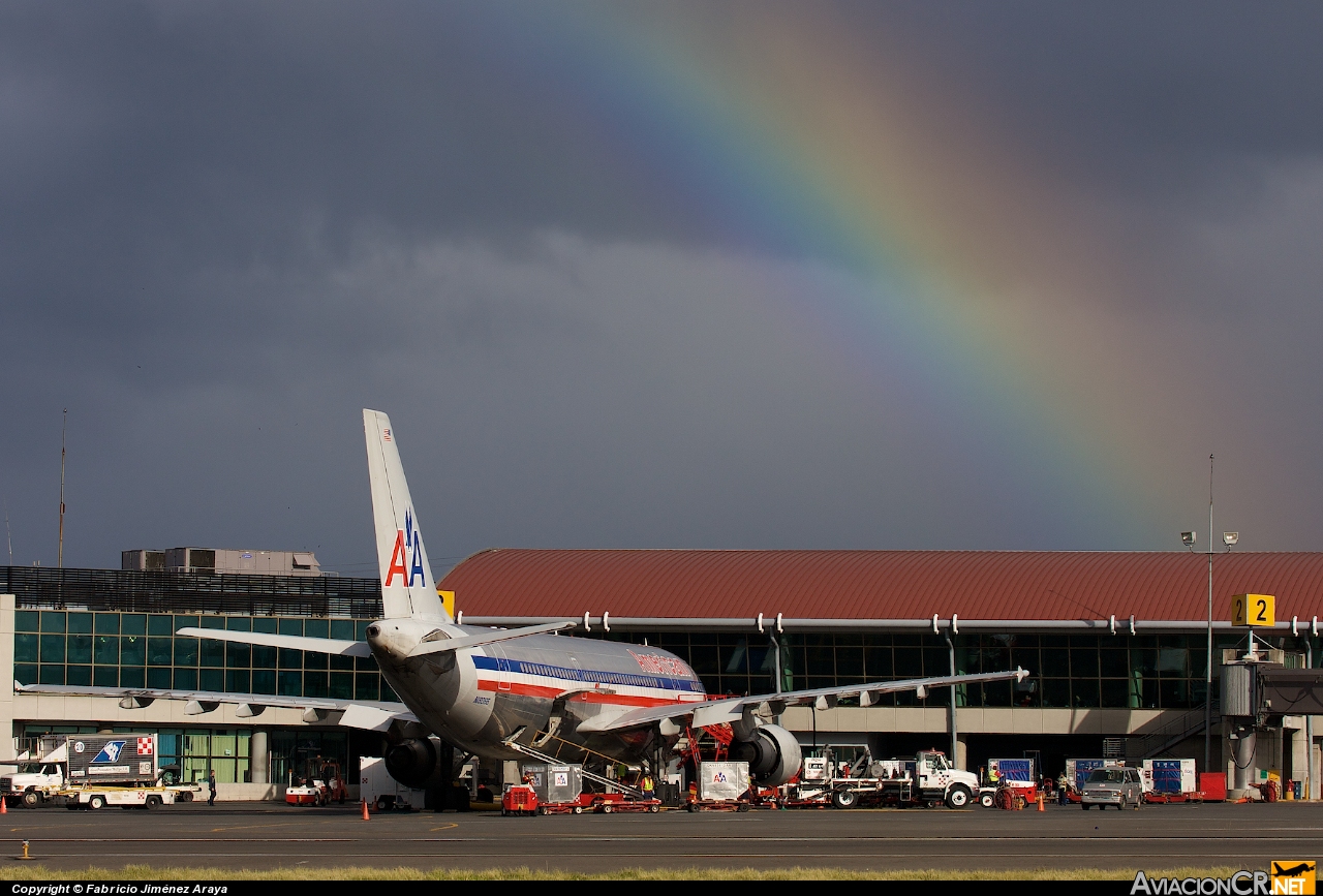 N18066 - Airbus A300B4-605R - American Airlines