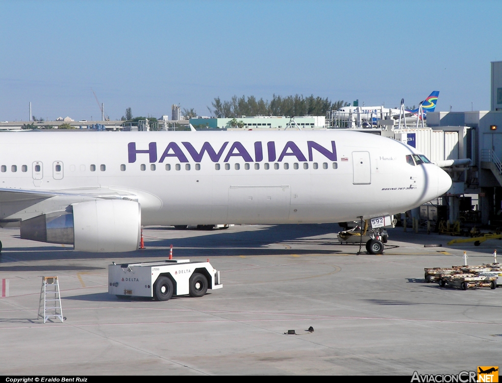 N592HA - Boeing 767-3CB(ER) - Hawaiian Airlines