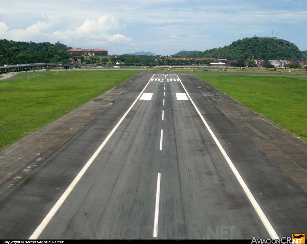 HP-1613 - Robinson R44 (Genérico) - Privado