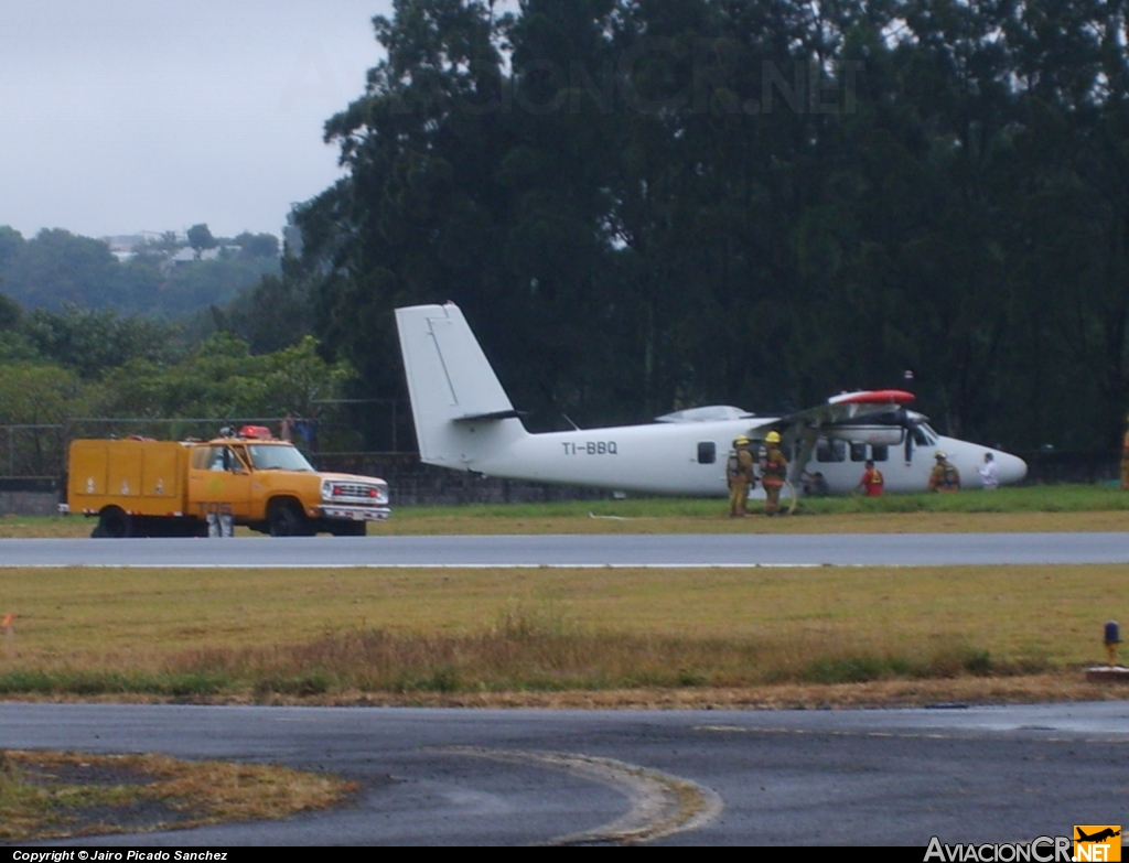 TI-BBQ - De Havilland Canada DHC-6-300 Twin Otter/VistaLiner - Nature Air