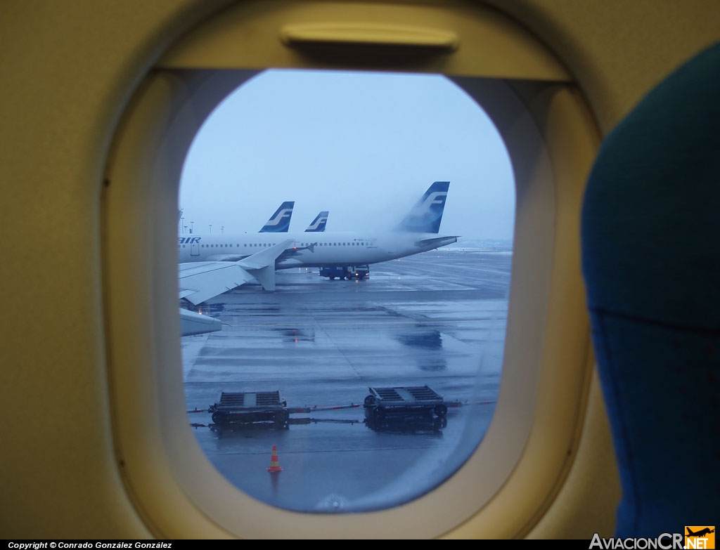 OX-LXA - Airbus A320-214 - Finnair
