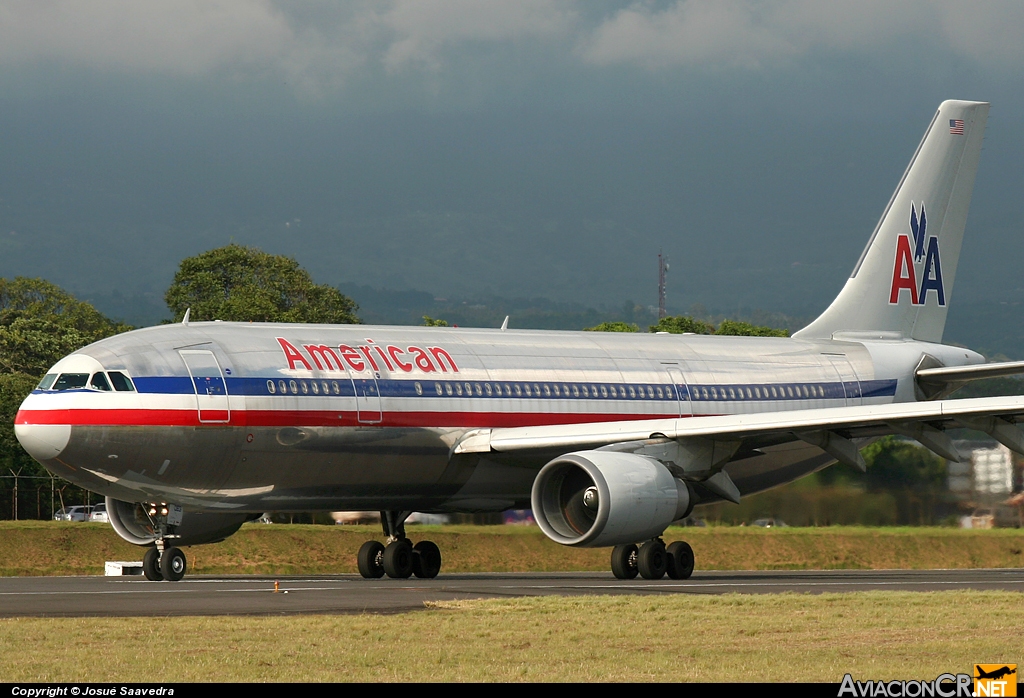 N7083A - Airbus A300B4-605R - American Airlines