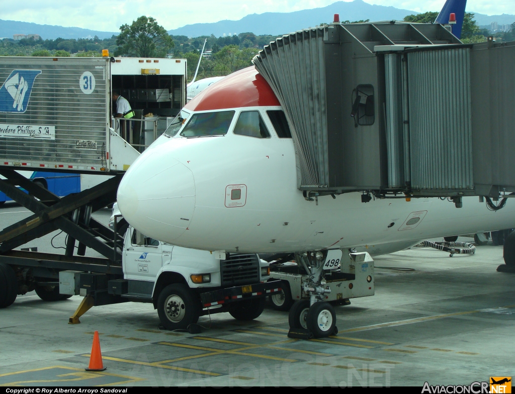 N498TA - Airbus A320-233 - TACA