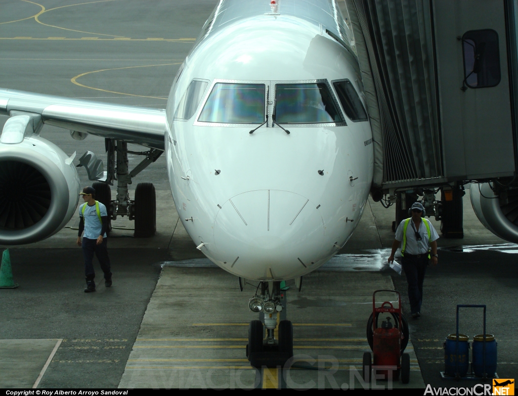 TI-BCF - Embraer 190-100IGW - TACA International Airlines