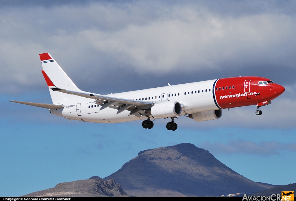 LN-NOF - Boeing 737-86N - Norwegian Air Shuttle