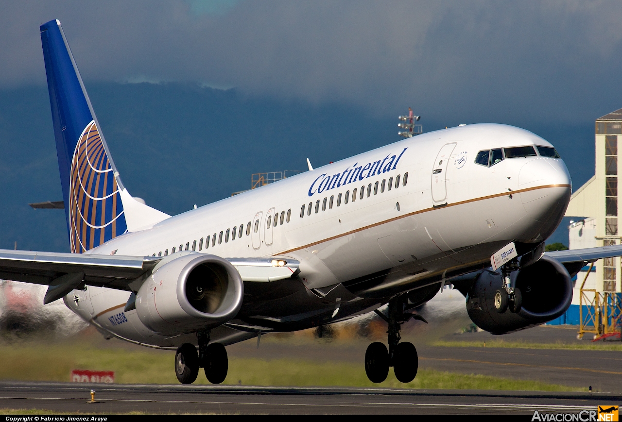 N76508 - Boeing 737-824 - United Airlines