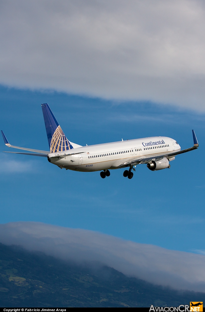 N76508 - Boeing 737-824 - United Airlines