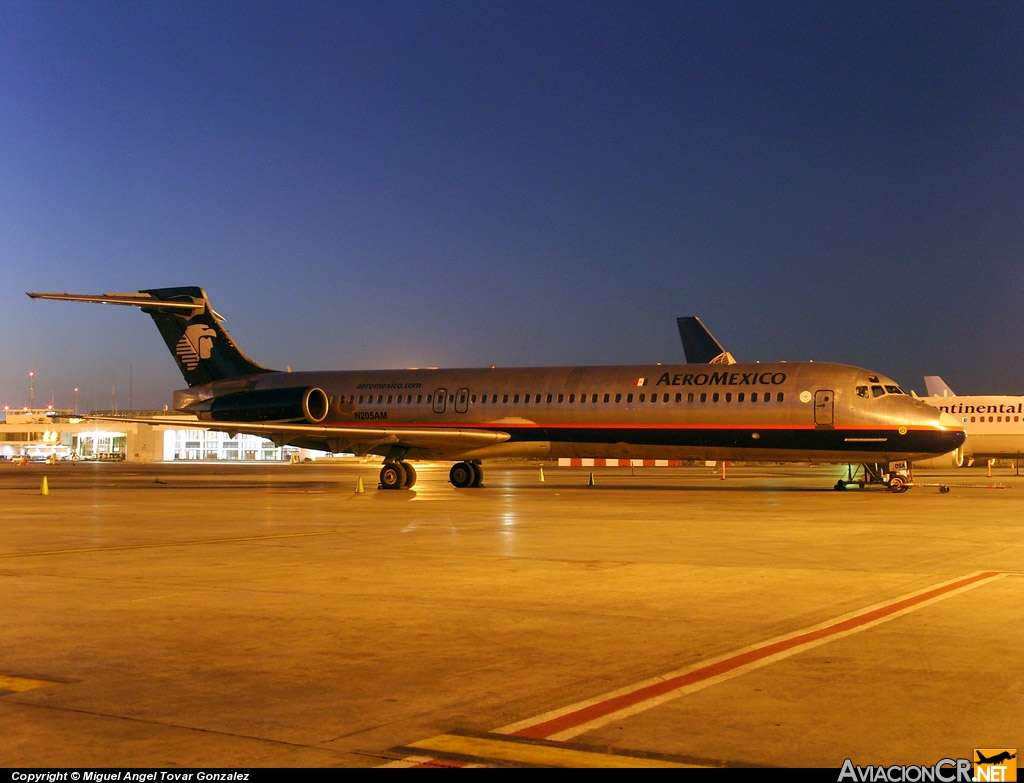 N205AM - McDonnell Douglas MD-87 (DC-9-87) - Aeromexico