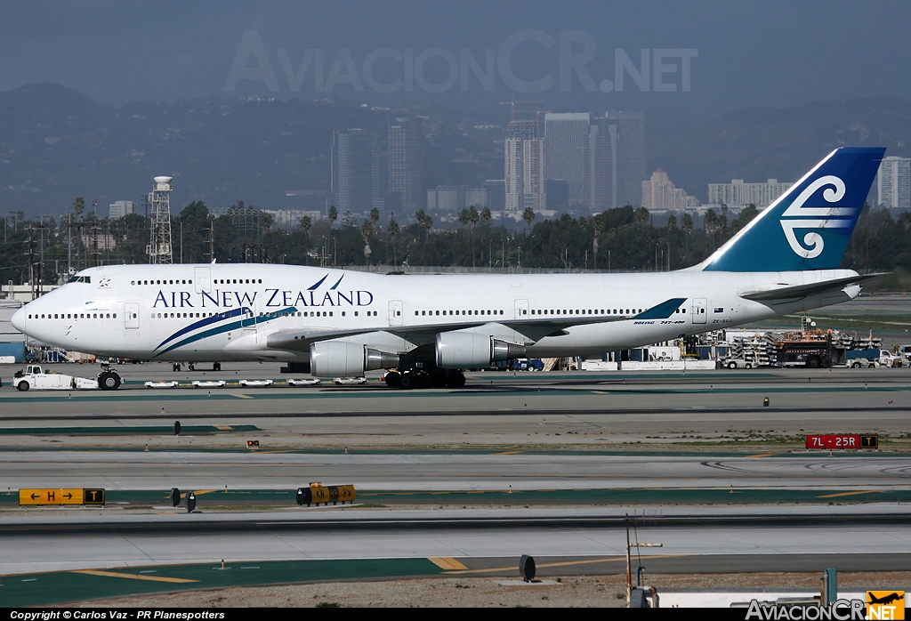 ZK-SUJ - Boeing 747-4F6 - Air New Zealand