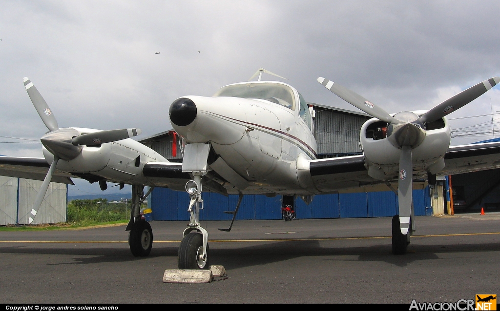 TI-AUL - Cessna 310 - Privado