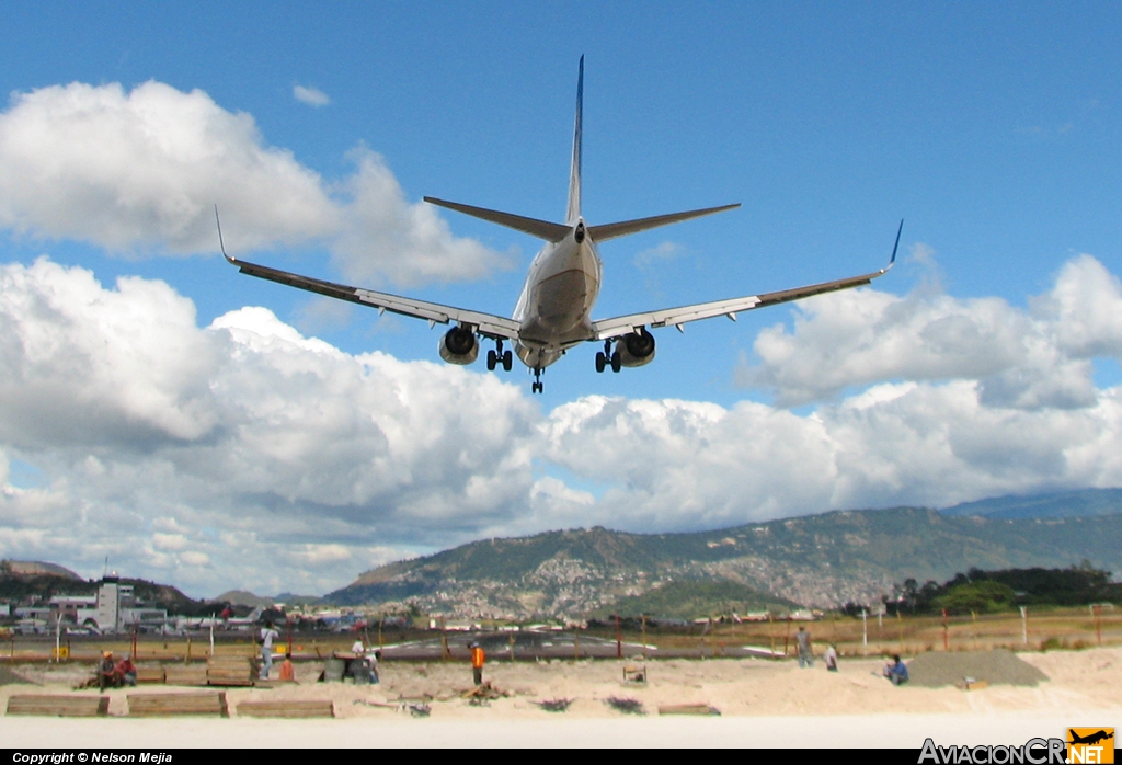 N24706 - Boeing 737-724 - Continental Airlines