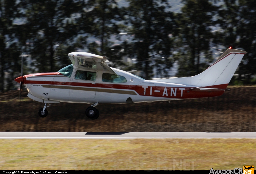 TI-ANT - Cessna T210N Turbo Centurion II - Privado