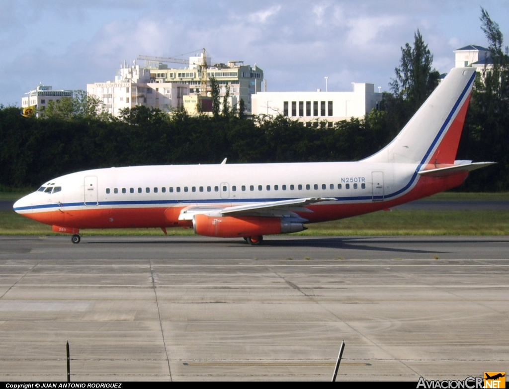 N250TR - Boeing 737-2K5(Adv) - Pace Airlines- (Hooters Air)