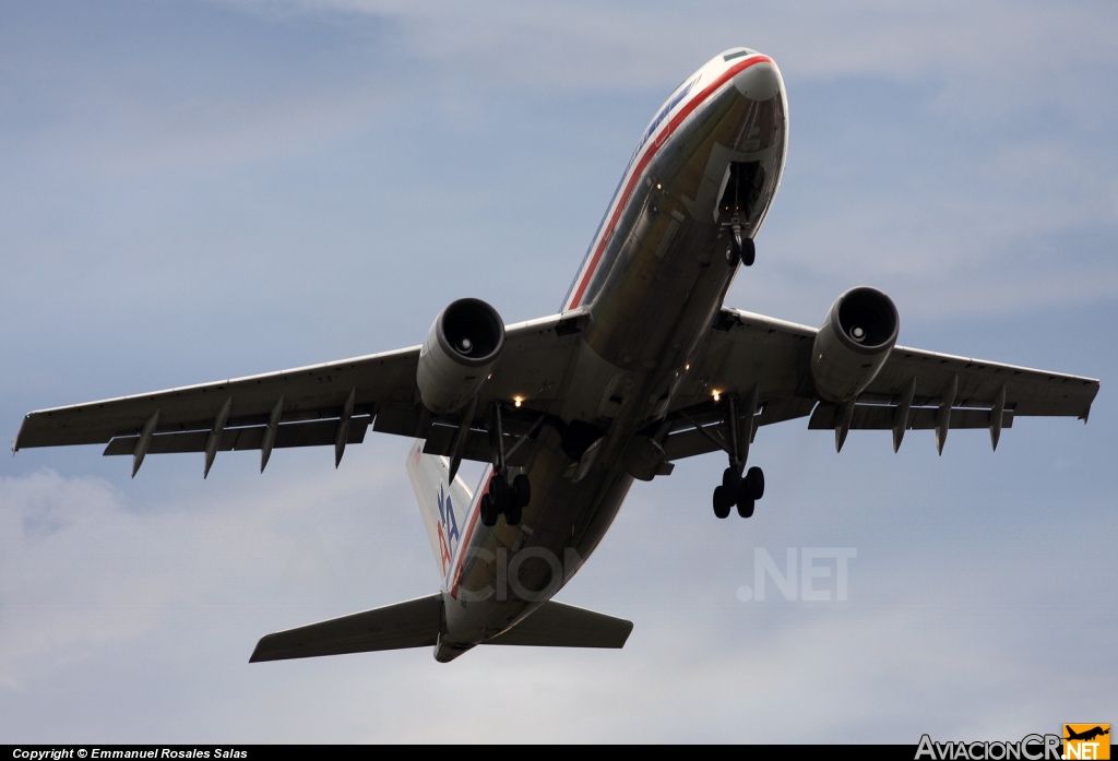 N91050 - Airbus A300B4-605R - American Airlines