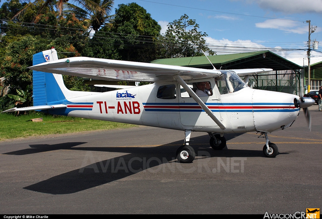 TI-ANB - Cessna 172B Skyhawk - Privado