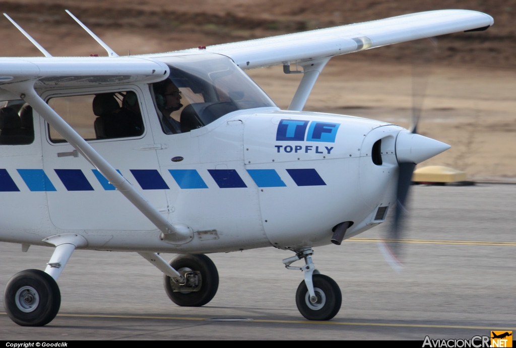 EC-JQK - Cessna 172R Skyhawk II - Top Fly