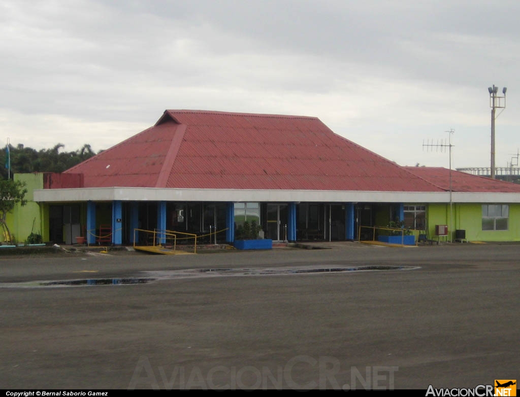 MRLM - Aeropuerto - Terminal