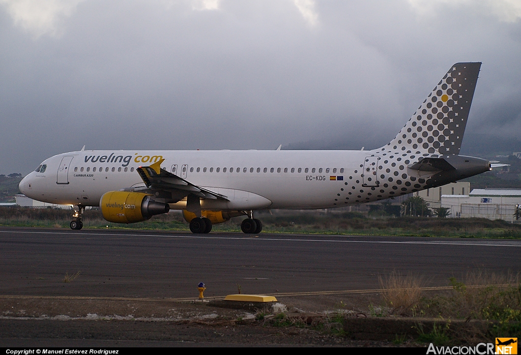 EC-KDG - Airbus A320-214 - Vueling