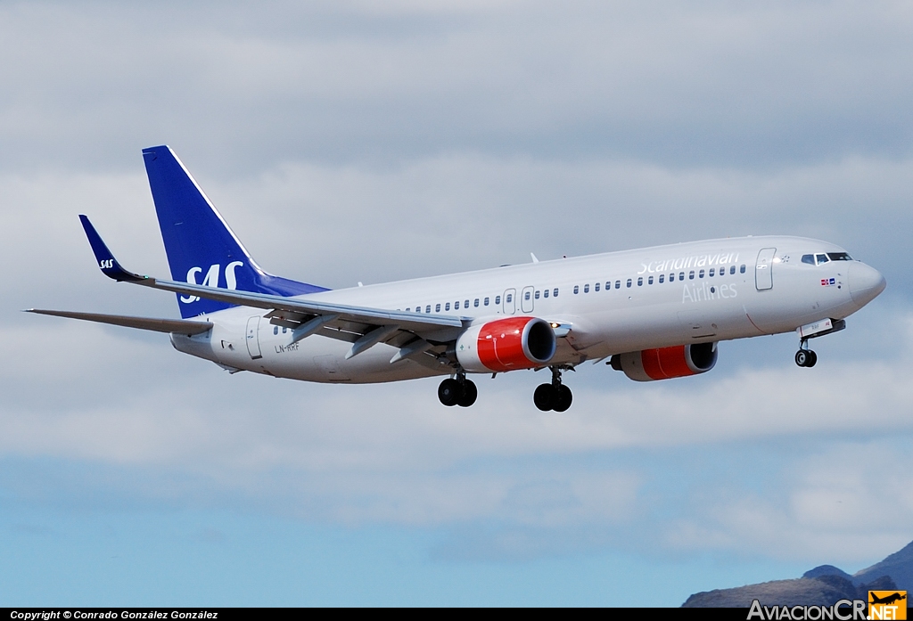 LN-RRF - Boeing 737-883 - Scandinavian Airlines - SAS