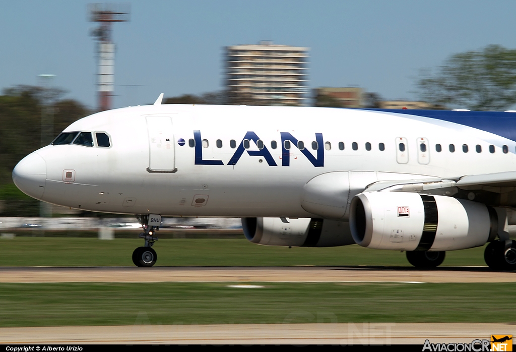 LV-BHU - Airbus A320-233 - LAN Argentina