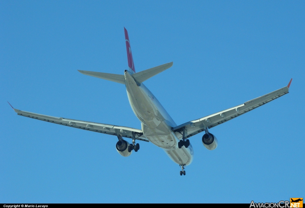 N818NW - Airbus A330-323X - Northwest Airlines