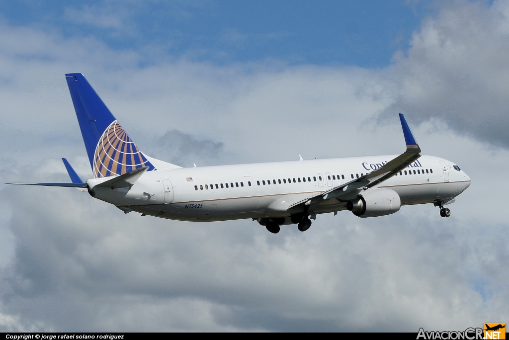 N75425 - Boeing 737-924/ER - Continental Airlines