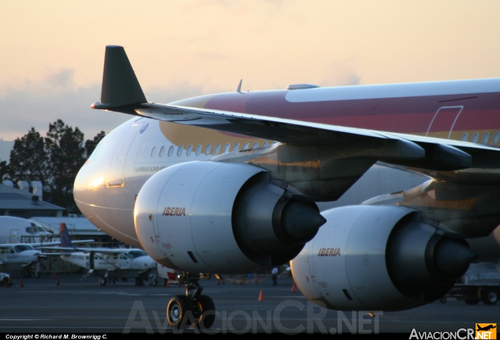 EC-JPU - Airbus A340-642 - Iberia