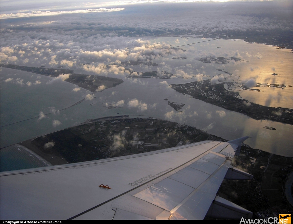 EC-HGY - Airbus A320-214 - Iberia